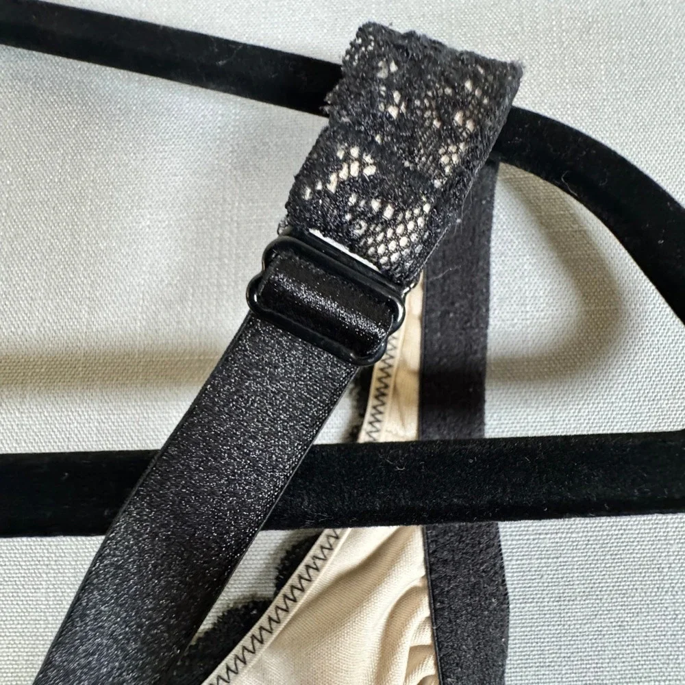 Cacique Bra Women 44F Black Lace Underwire Adjustable Straps Full Coverage